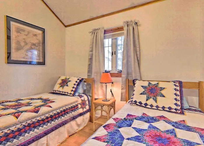 The Rock Cottage In Hot Springs Screened Porch!