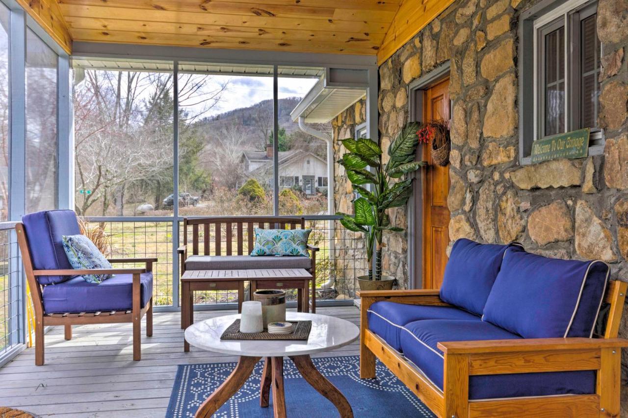The Rock In Screened Porch! Holiday home